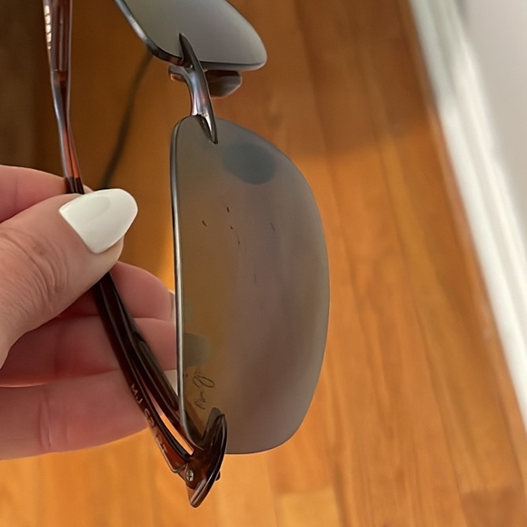 MJ Sport Maui Jim Polarized Frameless Sunglasses. - Picture 6 of 8